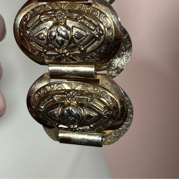 Vintage Victorian Goth Oversized cosplay medieval Renaissance Gold Bracelet - Picture 13 of 17